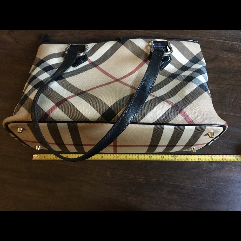 Burberry Classic Nova Check Uesd